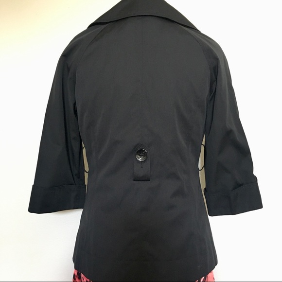 WHITE HOUSE BLACK MARKET Blazer - Picture 2 of 4